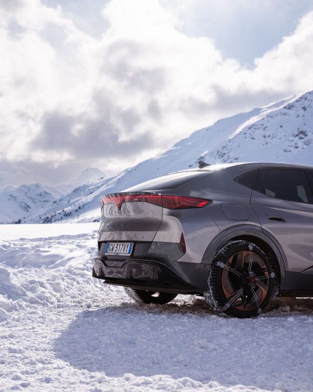 🇮🇹 Ancora in viaggio 🚗

🇬🇧 Still on the road 🚗

#König #winterdriving #ontheroad #mountaindriving #snowconditions #KonigSnowChains