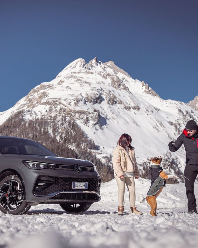 🇮🇹 Giorni lenti, neve fresca e un po’ di tempo insieme. Il resto può aspettare ❄️🐕

🇬🇧 Slow days, fresh snow and a bit of time together.
Everything else can wait ❄️🐕

#WinterDays #SnowDays #MountainLife #WinterRoads
#OnTheSnow #WinterEscape #DriveSafe
#SnowAdventure #FamilyMoment #KonigSnowChains