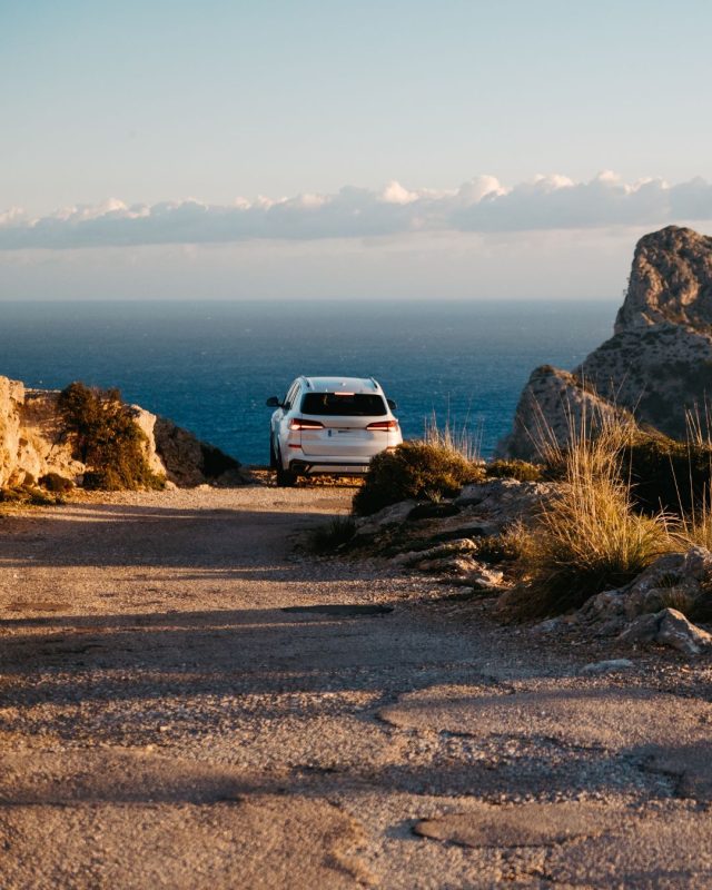 🇮🇹 Le soste che ricordi di pi&ugrave;, di solito, non erano programmate 🚗

🇬🇧 The stops you remember most usually weren't planned 🚗

#K&ouml;nigSnowChains #RoadTrip #ScenicDrive #OpenRoad #DriveMore #TravelByCar #RoadTripEurope #AdventureAwaits